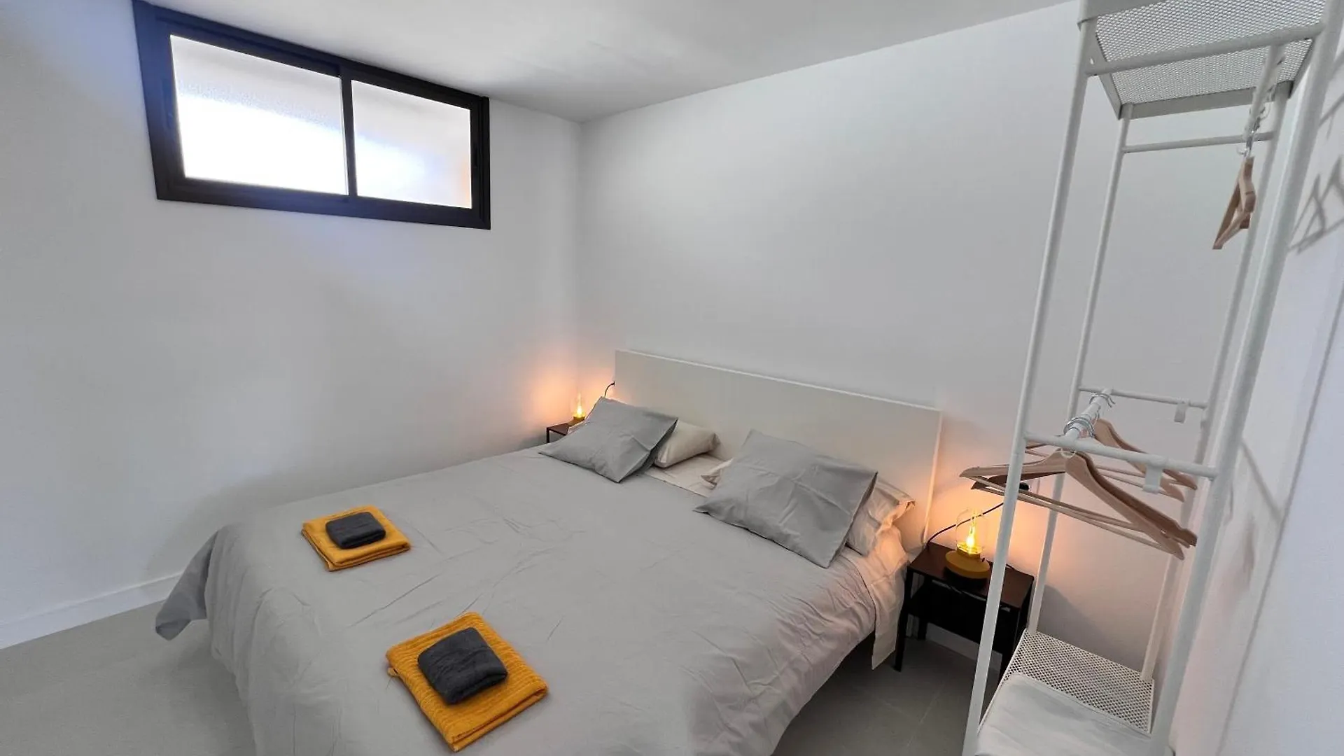 Seaview Modern Apartment In Downtown Los Cristianos