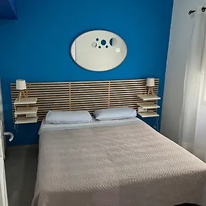 Apartment Cornelia's 4 Primera Linea De Playa, Los Cristianos (Tenerife)